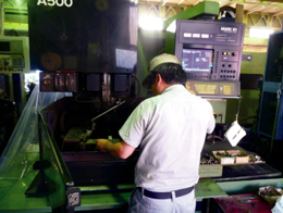 Fabrication des couteaux rockstead Fabrication des couteaux rockstead